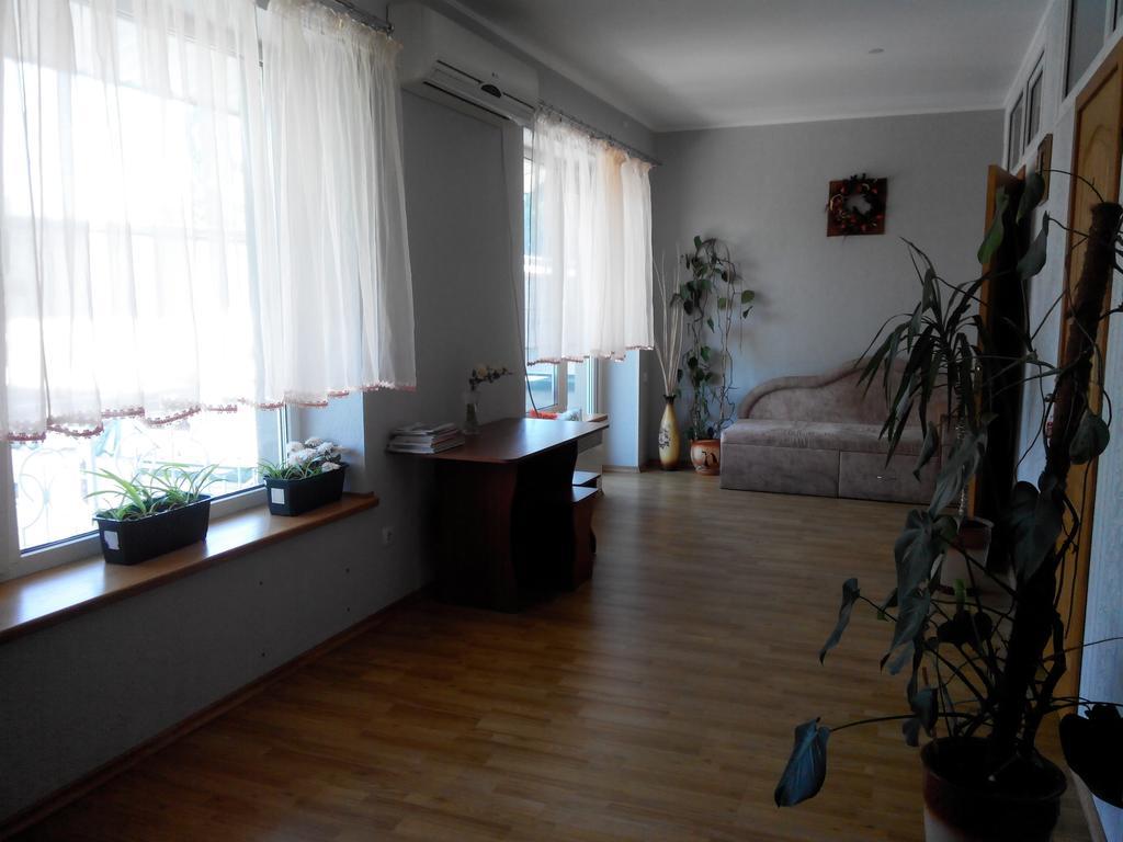 Hostel Classic Chersoń Pokój zdjęcie